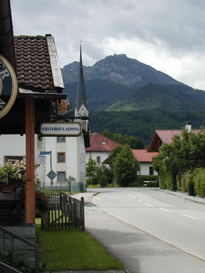 Gaestehaus Alpin - Inkl. Chiemgau-Karte Bergen  Quarto foto